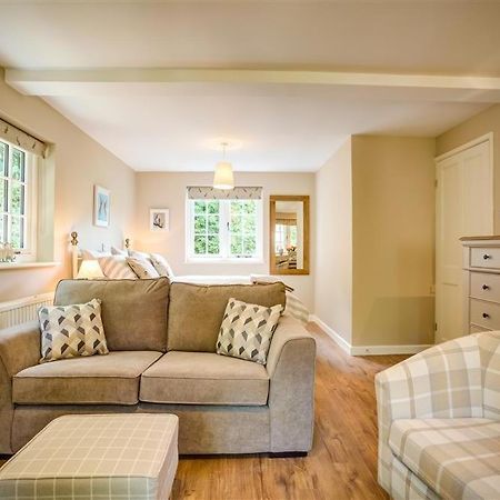 Cider Press Villa Burford Bagian luar foto