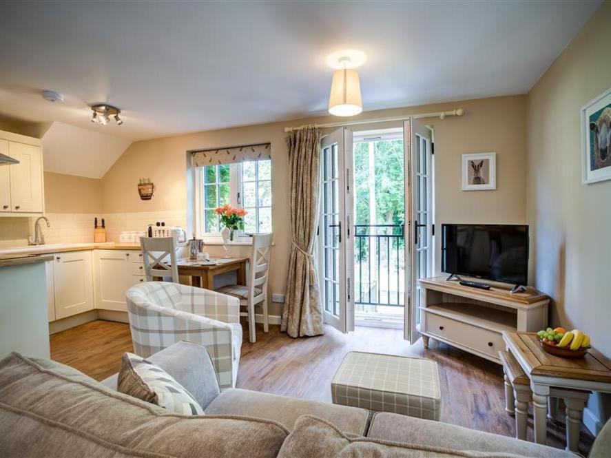 Cider Press Villa Burford Bagian luar foto