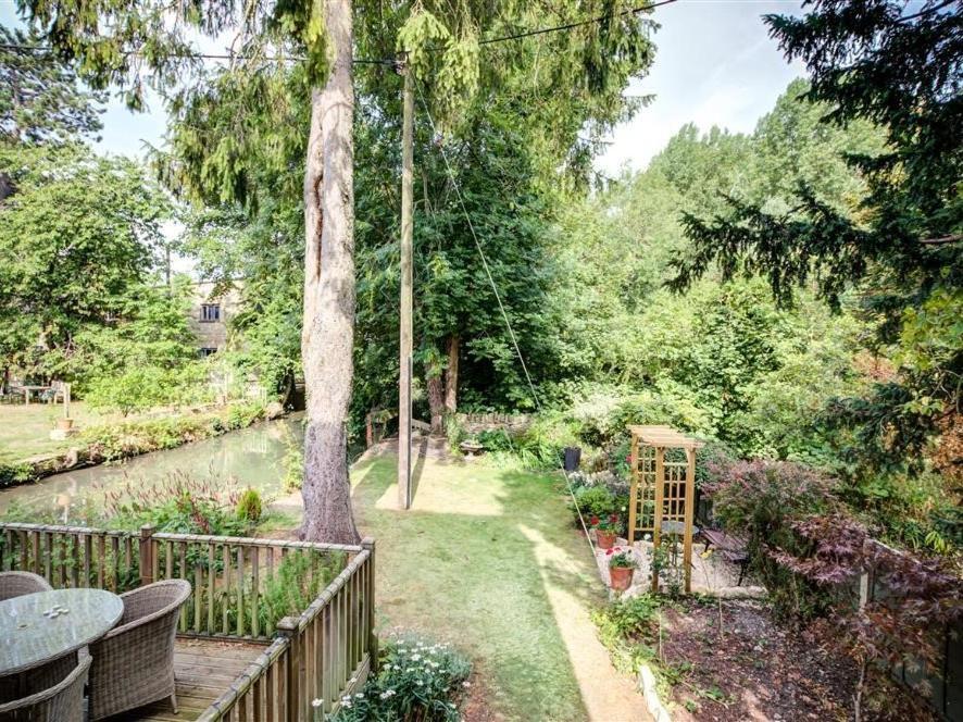 Cider Press Villa Burford Bagian luar foto